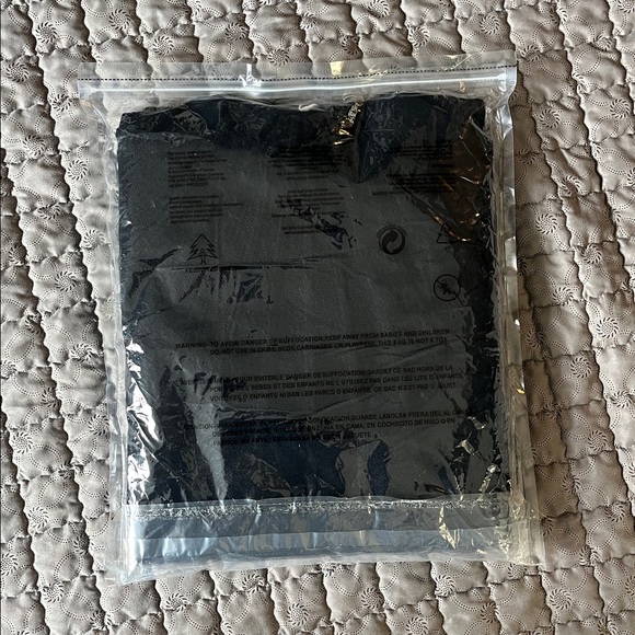 Stylish Black Ribbed Sweater - Picture 7 of 7